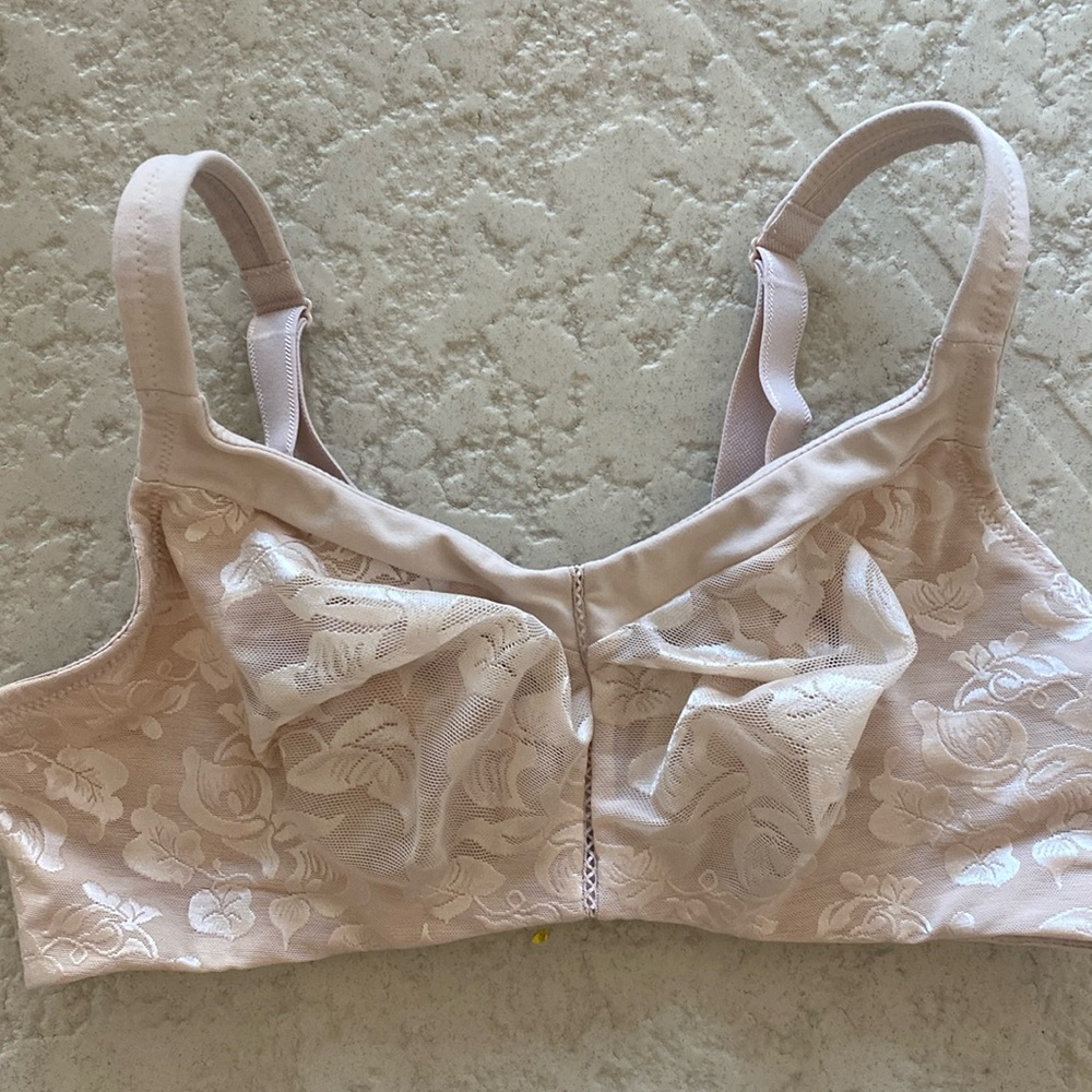 Wacoal nude Lace Comfort 42D Bra